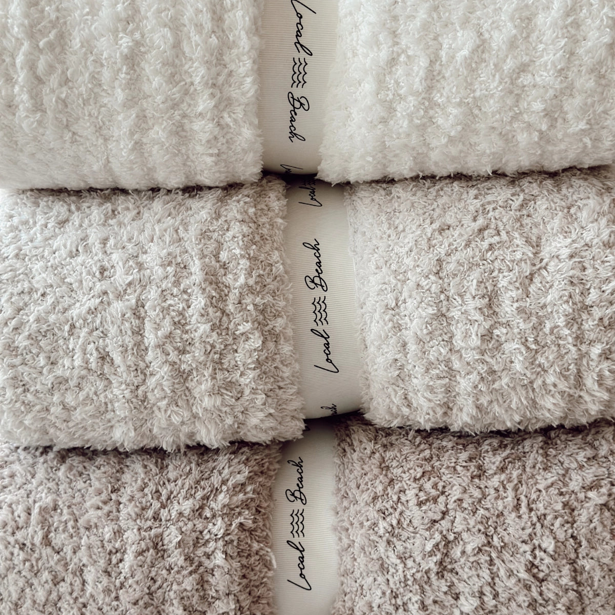 Ultra‑Soft Ribbed Cozy Throw Blanket – XL Double‑Layer Design