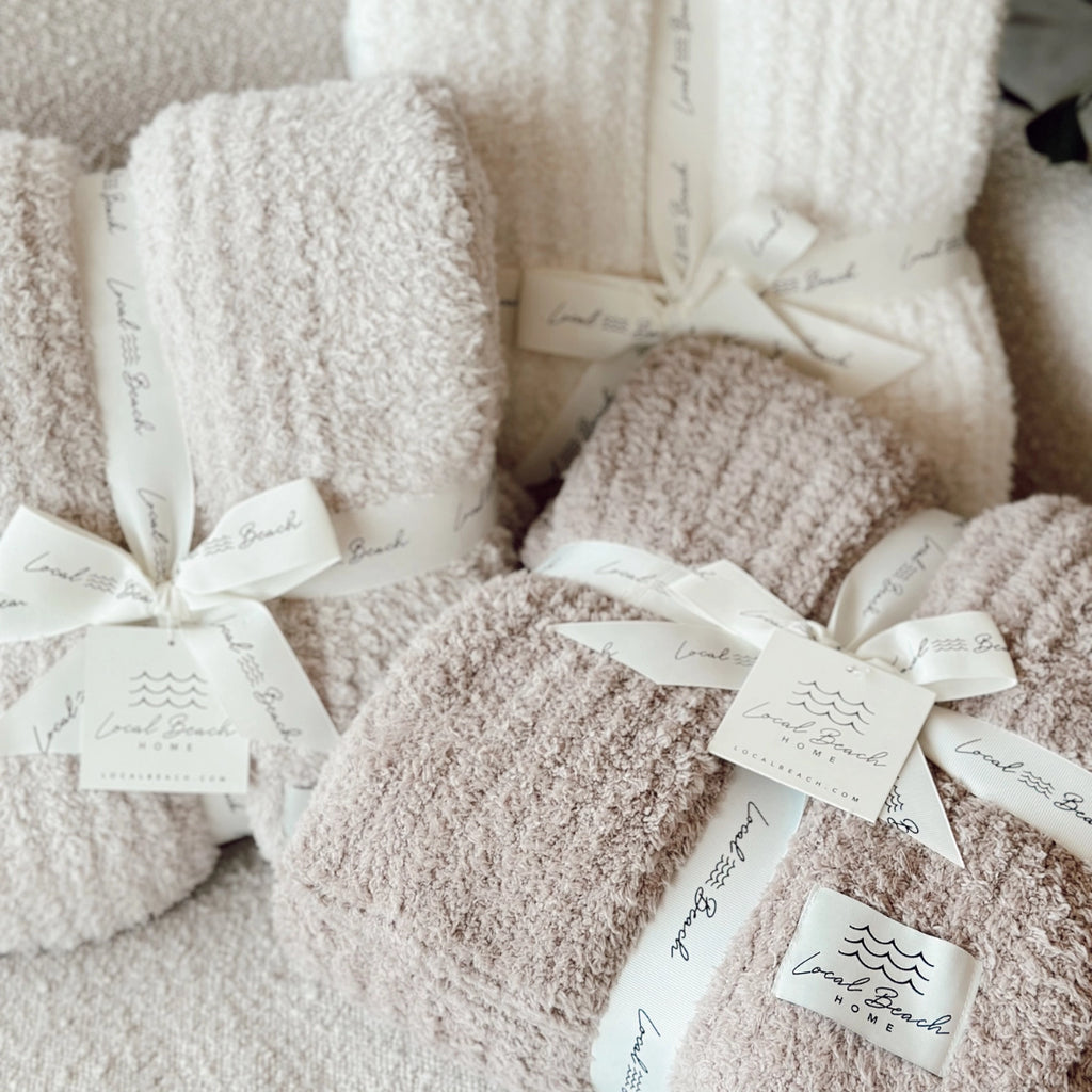 Ultra‑Soft Ribbed Cozy Throw Blanket – XL Double‑Layer Design